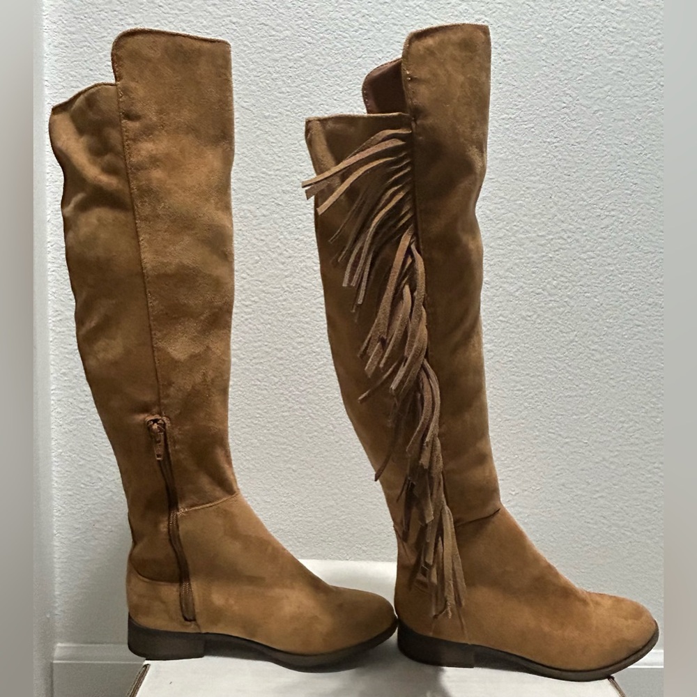 Mossimo Supply Company Leather Boots - Tan - 6 - 21” Tall - 1 1/4” Heel - Picture 3 of 7